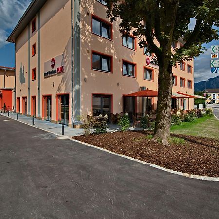 Best Western Plus, Bathurst Hotel & Suites Eksteriør billede