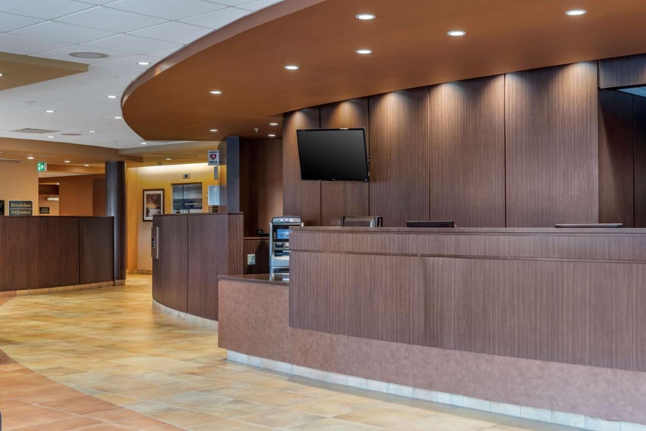 Best Western Plus, Bathurst Hotel & Suites Eksteriør billede