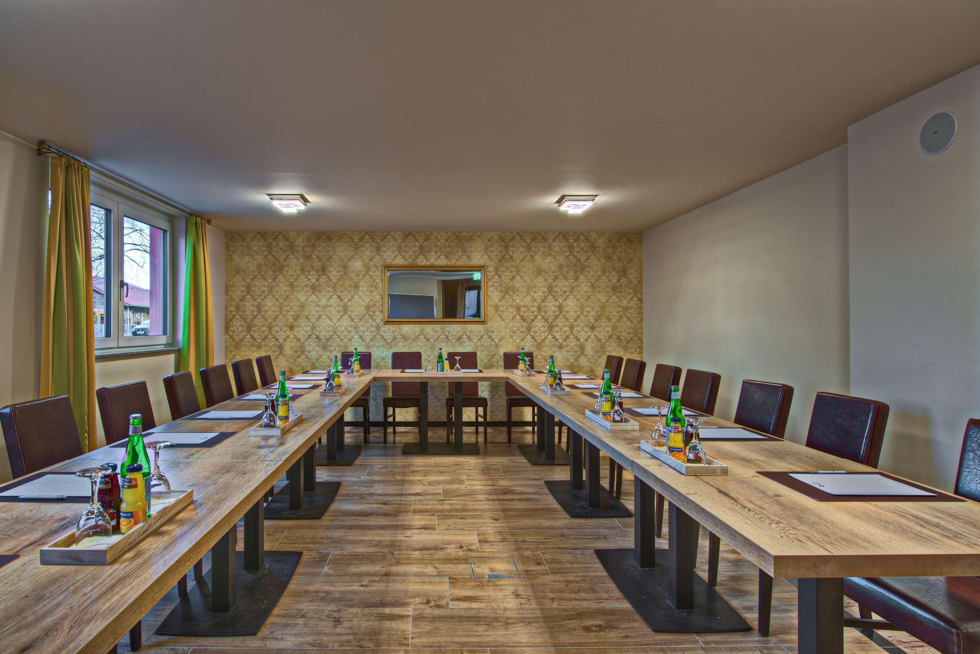 Best Western Plus, Bathurst Hotel & Suites Eksteriør billede